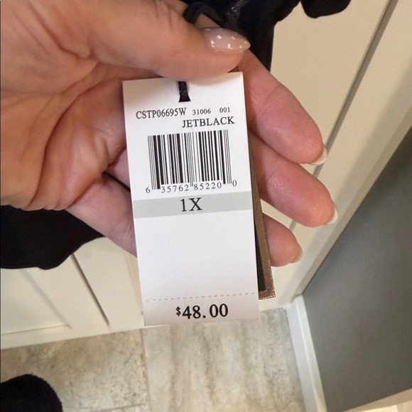 Cable & Gauge Black Short Sleeve Top - Picture 3 of 7